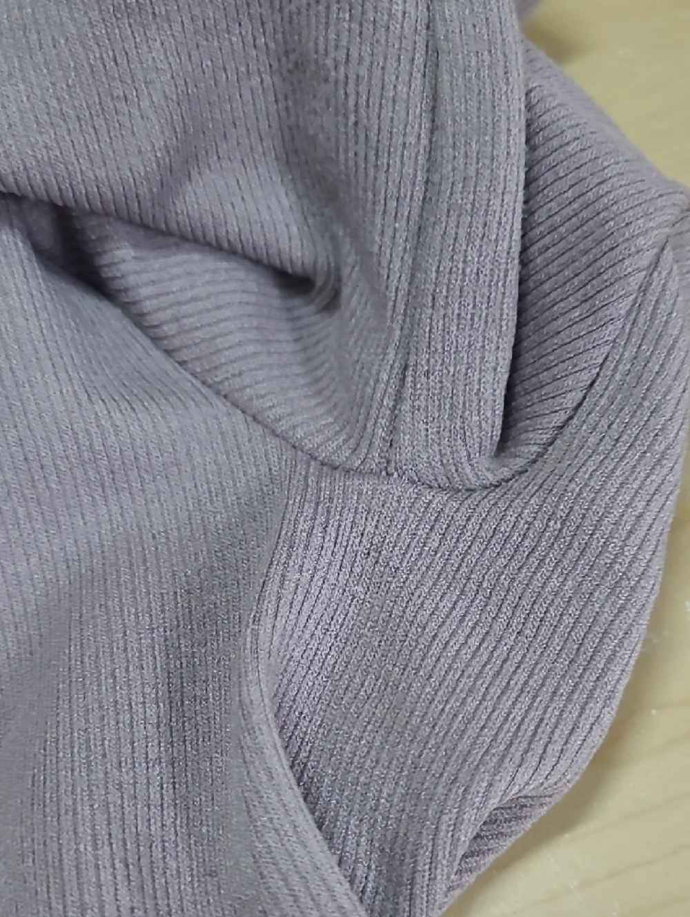 Dynamite Women’s Lavender Cropped Long Sleeve Ribbed Top Stretch XS Like New - Picture 4 of 9